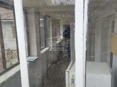 Prodaja, kuća, 71m², Novo Selo, Subotica - image 4