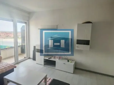 Izdavanje, garsonjera, 35m², Centar, Paraćin - image 6