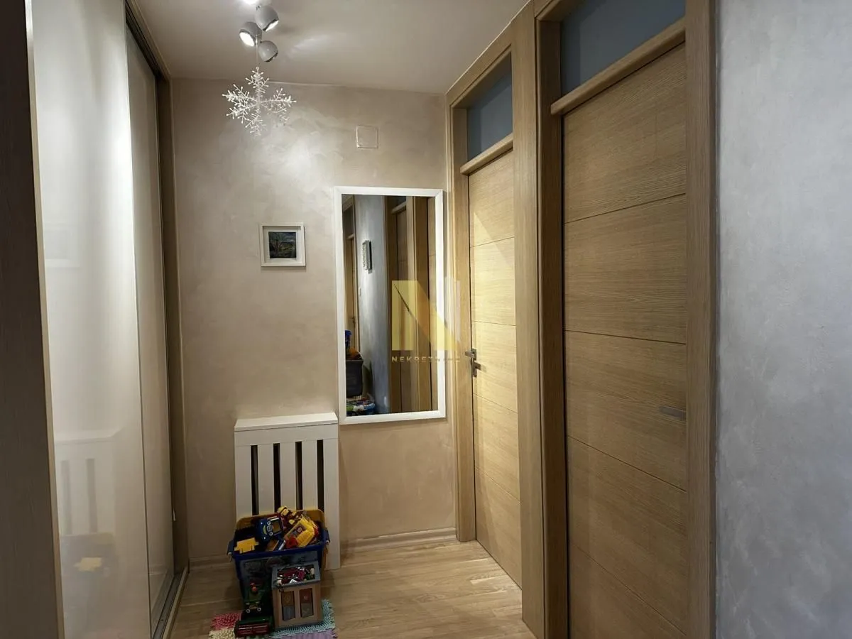 Prodaja, četvorosoban stan, 94m², Novo naselje, Novi Sad