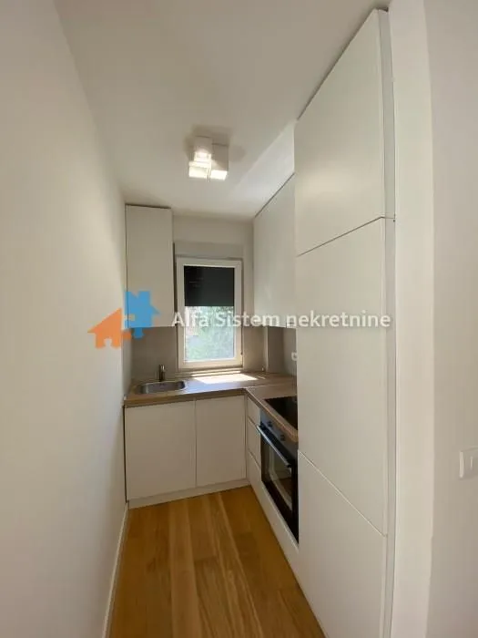 Izdavanje, trosoban stan, 52m², Lekino Brdo, Voždovac Sve Podlokacije