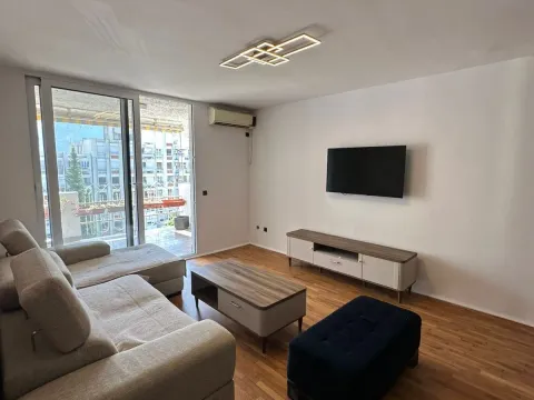Rent, three bedroom apartment, 105m², Centar, Bar - image 1