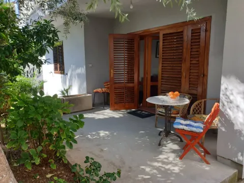 Rent, one bedroom apartment, 50m², Seljanovo, Tivat - image 3