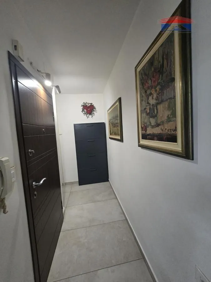 Prodaja, četvorosoban stan, 108m², Grbavica, Novi Sad Sve Podlokacije