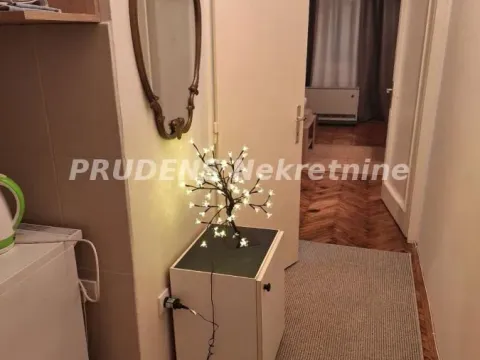 Izdavanje, jednosoban stan, 25m², Stari Grad, Beograd - image 8