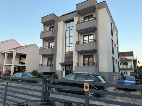 Rent, one bedroom apartment, 52m², Stari Aerodrom, Podgorica - image 7