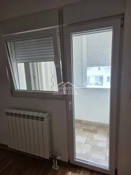 Rent, two bedroom apartment, 48m², Ledine, Beograd - image 5