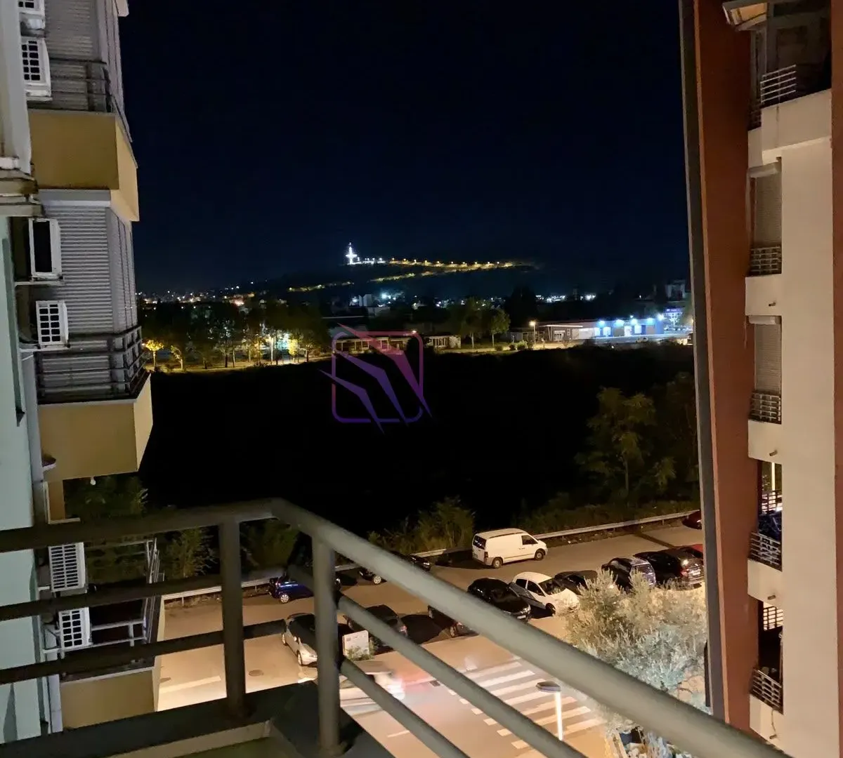 Izdavanje, jednosoban stan, 47m², Krivi Most, Podgorica