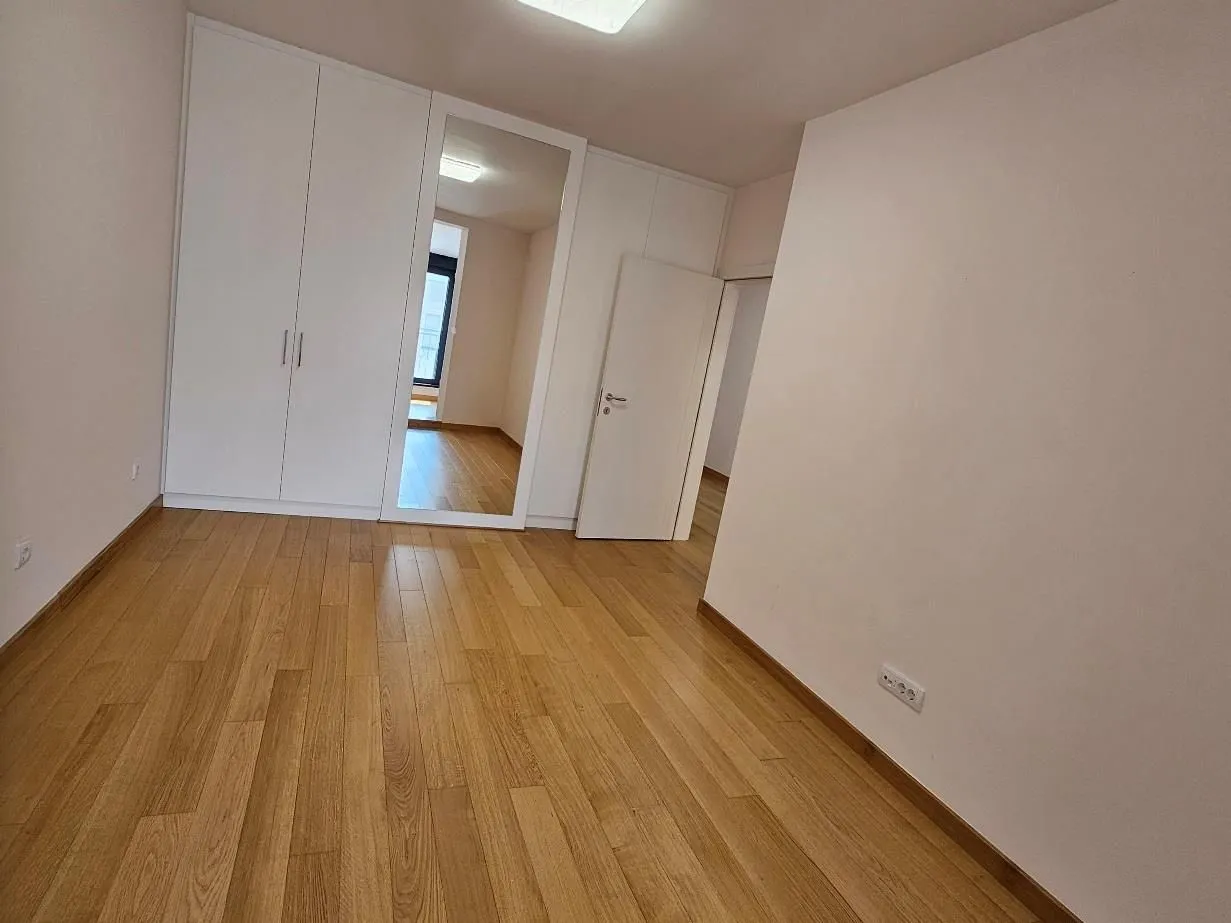 Rent, apartment, 136m², Kalenić Pijaca, Vračar Sve Podlokacije