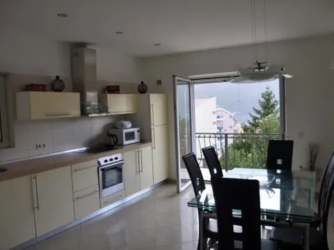 Sale, house, 400m², Dobrota, Kotor - image 13