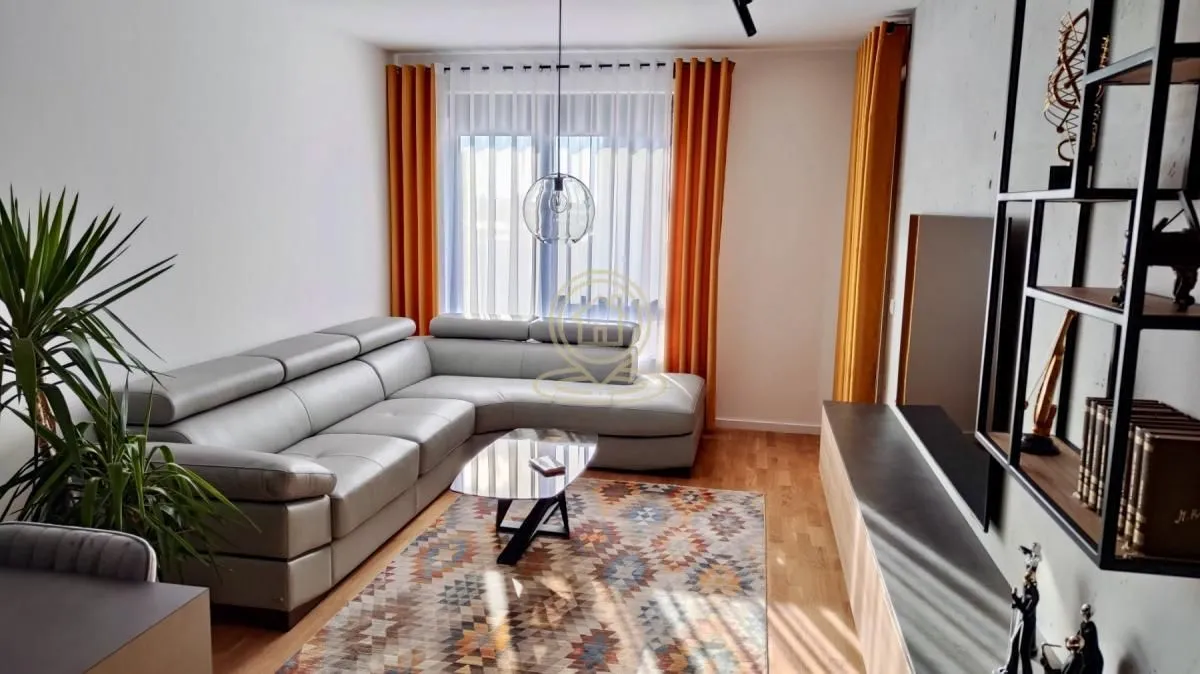 Izdavanje, kuća, 65m², Medijana, Niš