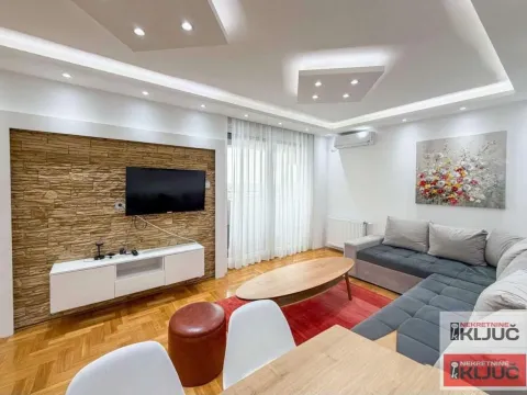 Izdavanje, jednosoban stan, 46m², Bulevar Oslobodjenja, Novi Sad Sve Podlokacije - image 2