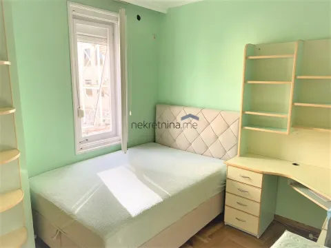Rent, two bedroom apartment, 90m², Centar, Podgorica - image 18