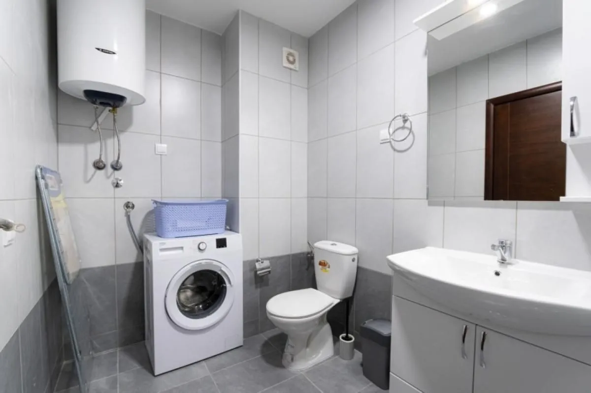 Sale, two bedroom apartment, 85m², Petrovac, Budva