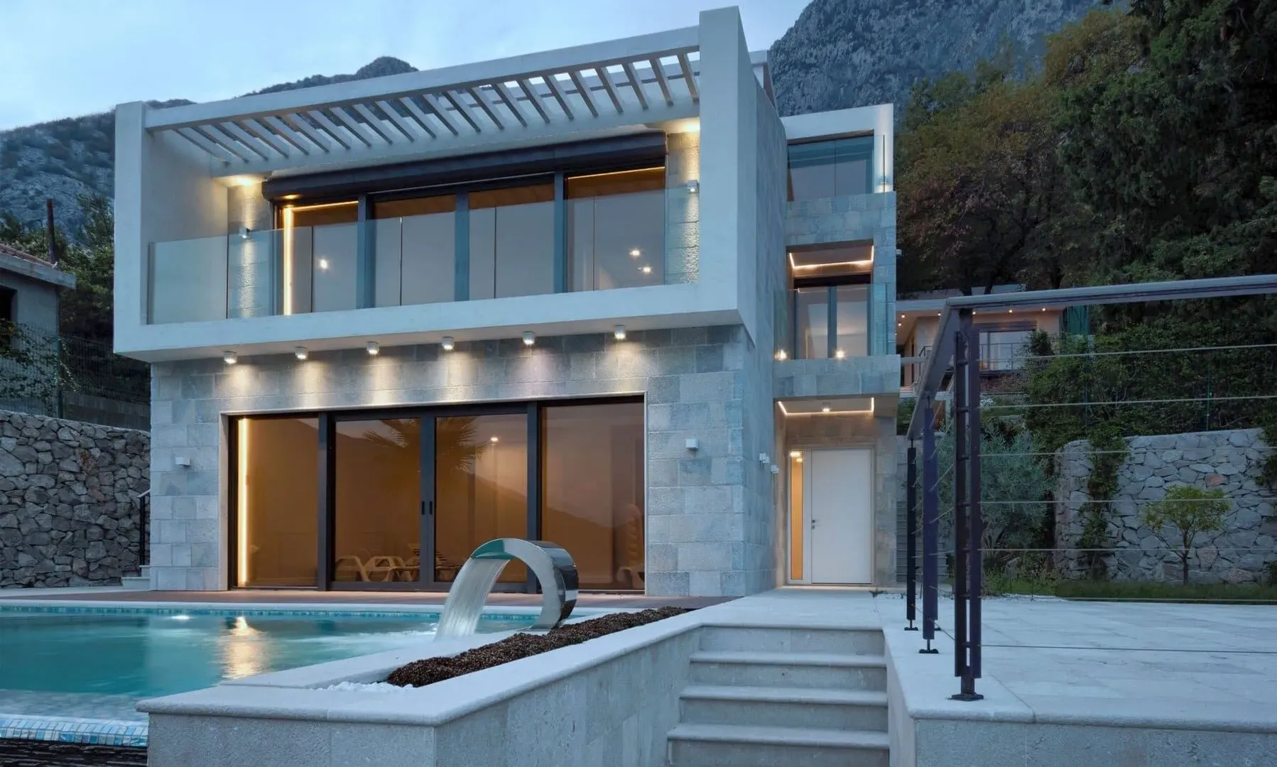 Prodaja, kuća, 669m², Strp, Kotor