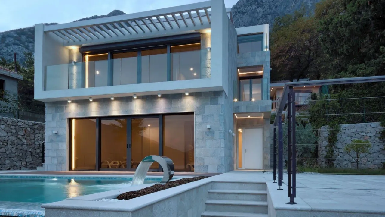 Sale, house, 669m², Strp, Kotor