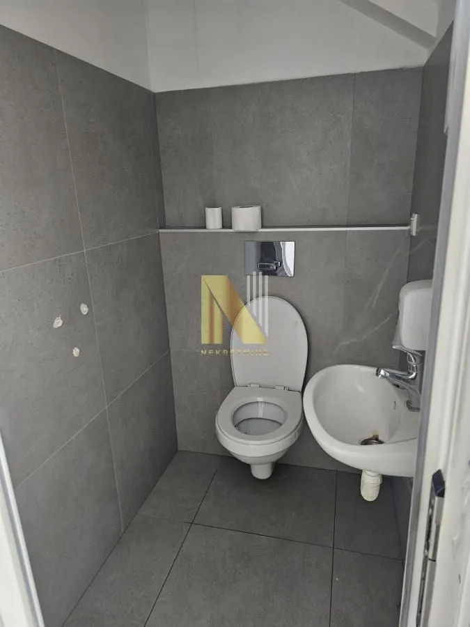 Rent, office space, 300m², Centar, Subotica
