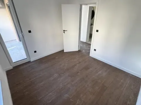 Prodaja, jednosoban stan, 44m², Donja Lastva, Tivat - image 5