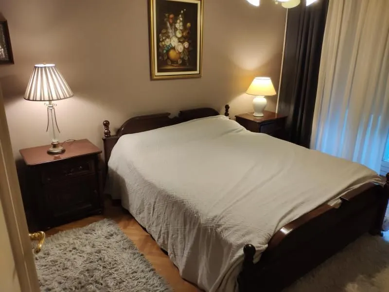 Izdavanje, kuća, 450m², Savski Venac, Beograd