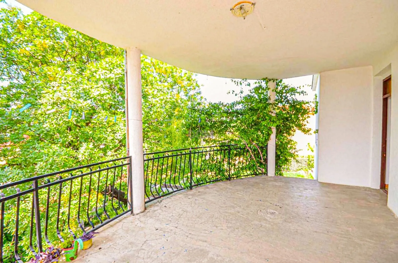 Sale, house, 190m², Bar, Crna Gora