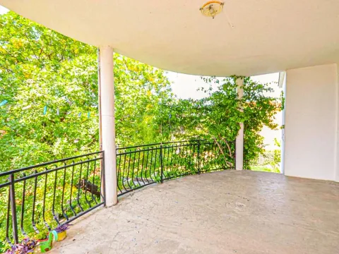 Prodaja, kuća, 190m², Bar, Crna Gora - image 4