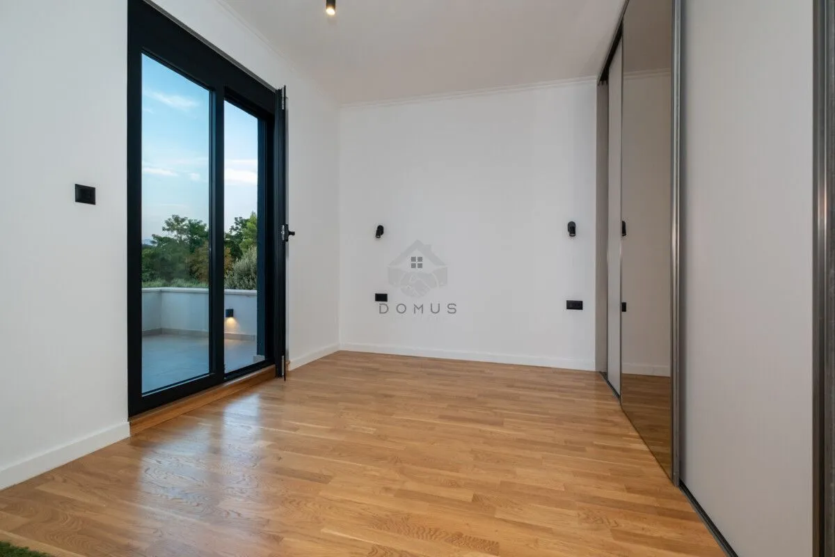 Izdavanje, kuća, 180m², Donja Gorica, Podgorica