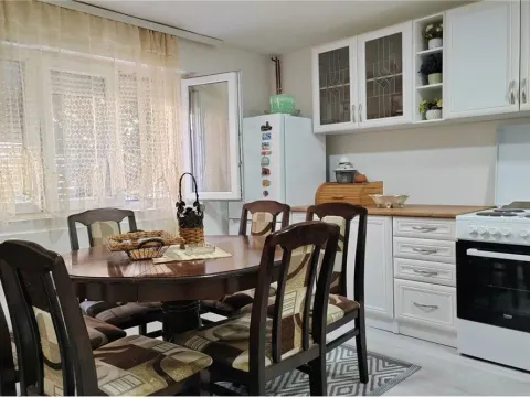 Prodaja, kuća, 142m², Apelovac, Niš - image 25