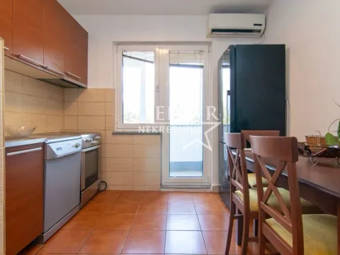Rent, one bedroom apartment, 38m², Preko Morače, Podgorica - image 12
