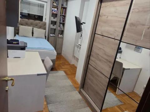 Prodaja, trosoban stan, 93m², City Kvart, Podgorica - image 13