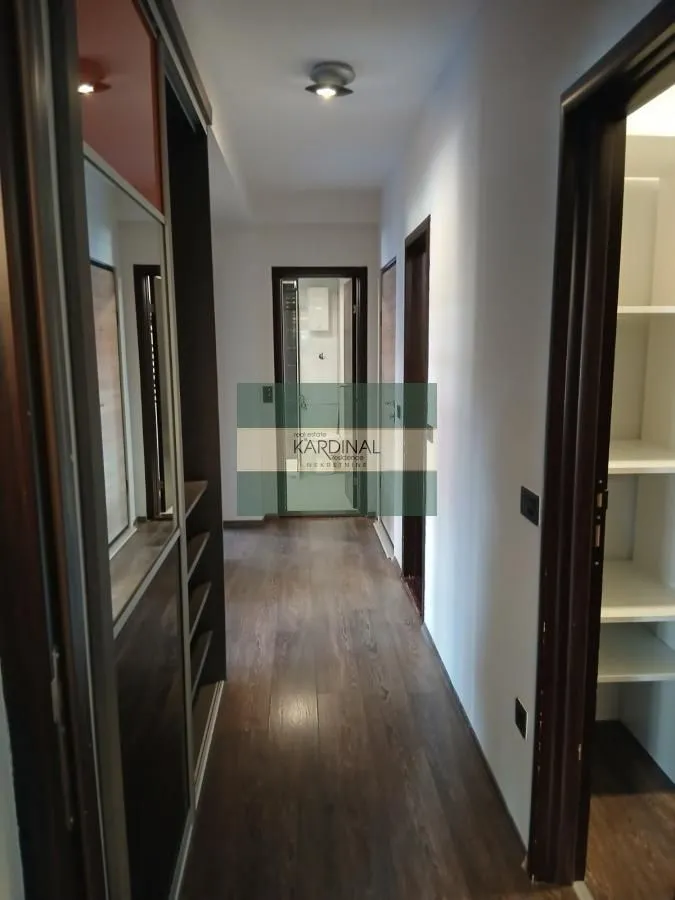 Izdavanje, dvosoban stan, 76m², Veliki park, Kragujevac