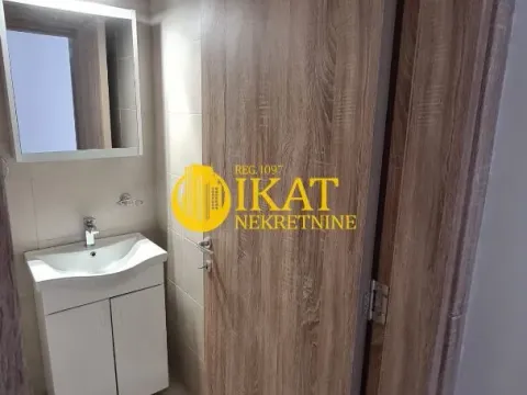 Sale, four bedroom apartment, 95m², Centar, Stara Pazova - image 2