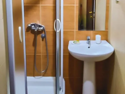 Izdavanje, jednosoban stan, 35m², City Kvart, Podgorica - image 6