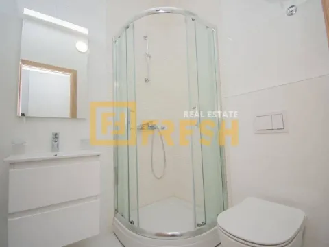 Izdavanje, trosoban stan, 90m², Master Kvart, Podgorica - image 19
