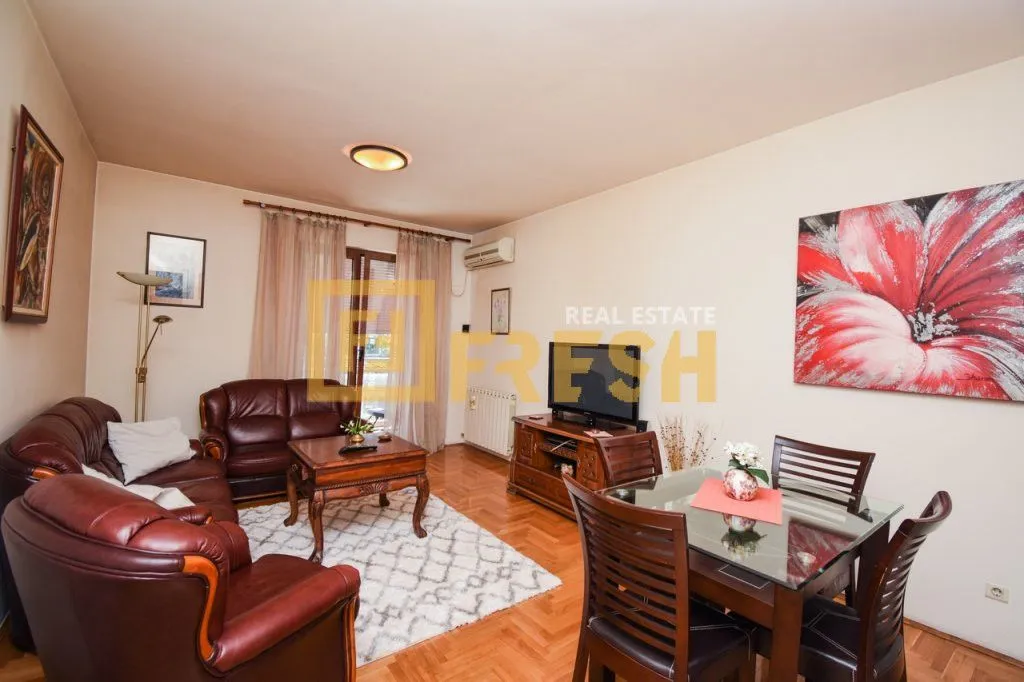 Izdavanje, dvosoban stan, 71m², Preko Morače, Podgorica