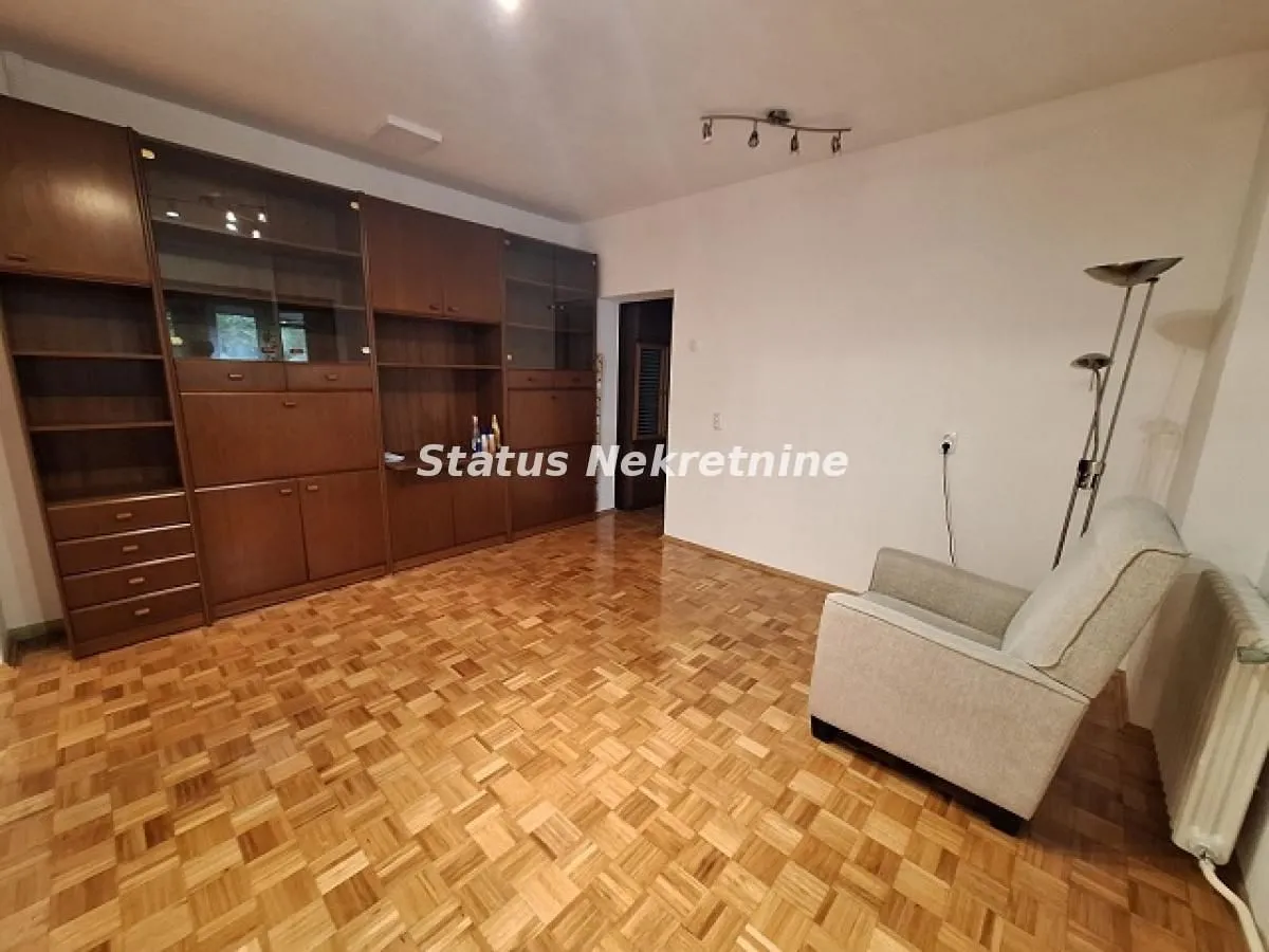 Izdavanje, dvosoban stan, 57m², Nova Detelinara, Novi Sad Sve Podlokacije