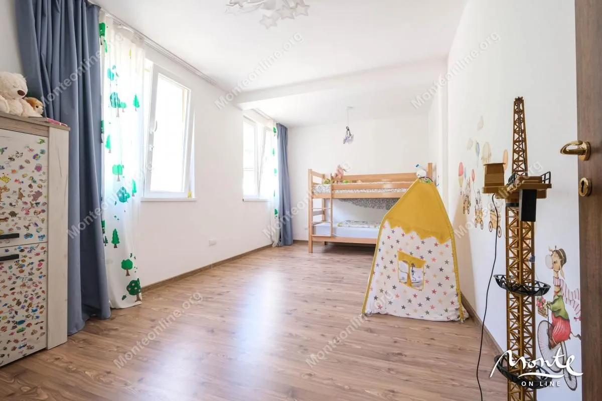 Prodaja, kuća, 270m², Baošići, Herceg Novi