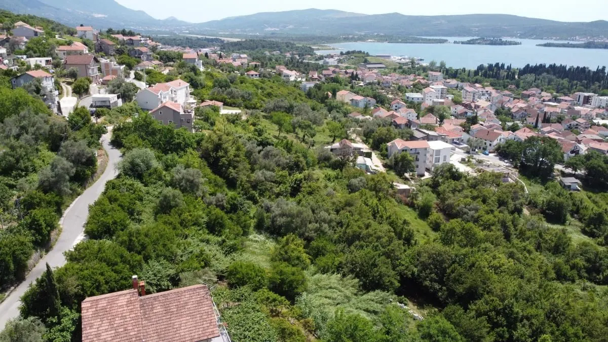 Prodaja, plac, 1400m², Tivat, Crna Gora