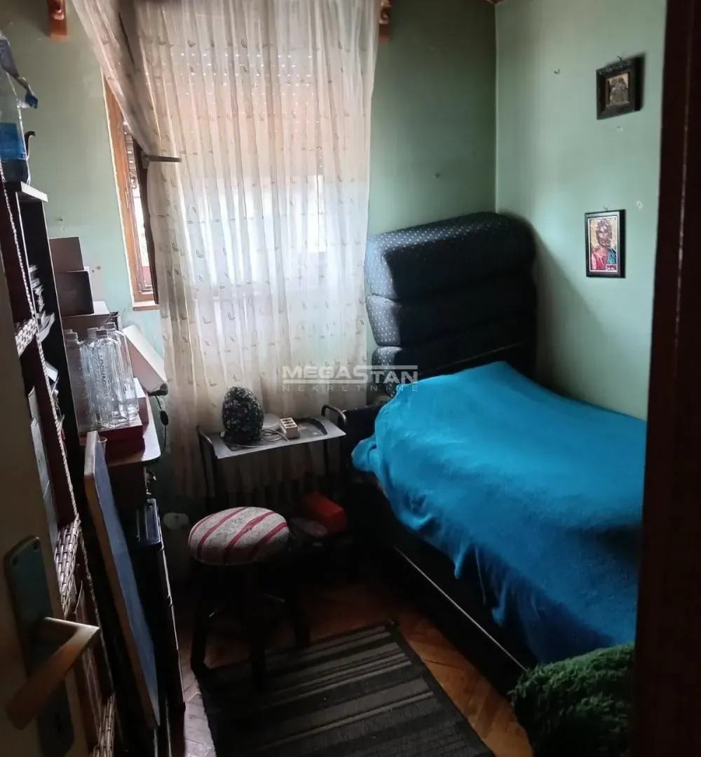 Prodaja, četvorosoban stan, 104m², Zvezdara Sve Podlokacije, Beograd