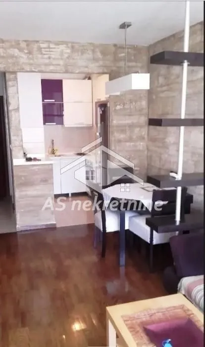 Izdavanje, dvosoban stan, 57m², Crveni Krst, Beograd