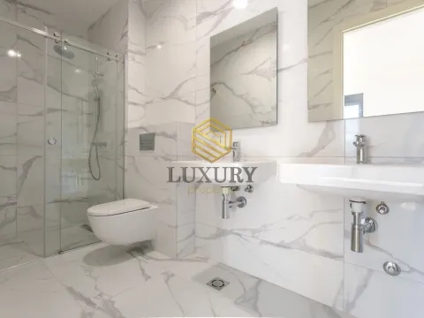 Prodaja, dvosoban stan, 125m², Krivi Most, Podgorica - image 9