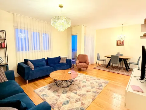 Izdavanje, trosoban stan, 94m², Central Point, Podgorica - image 4