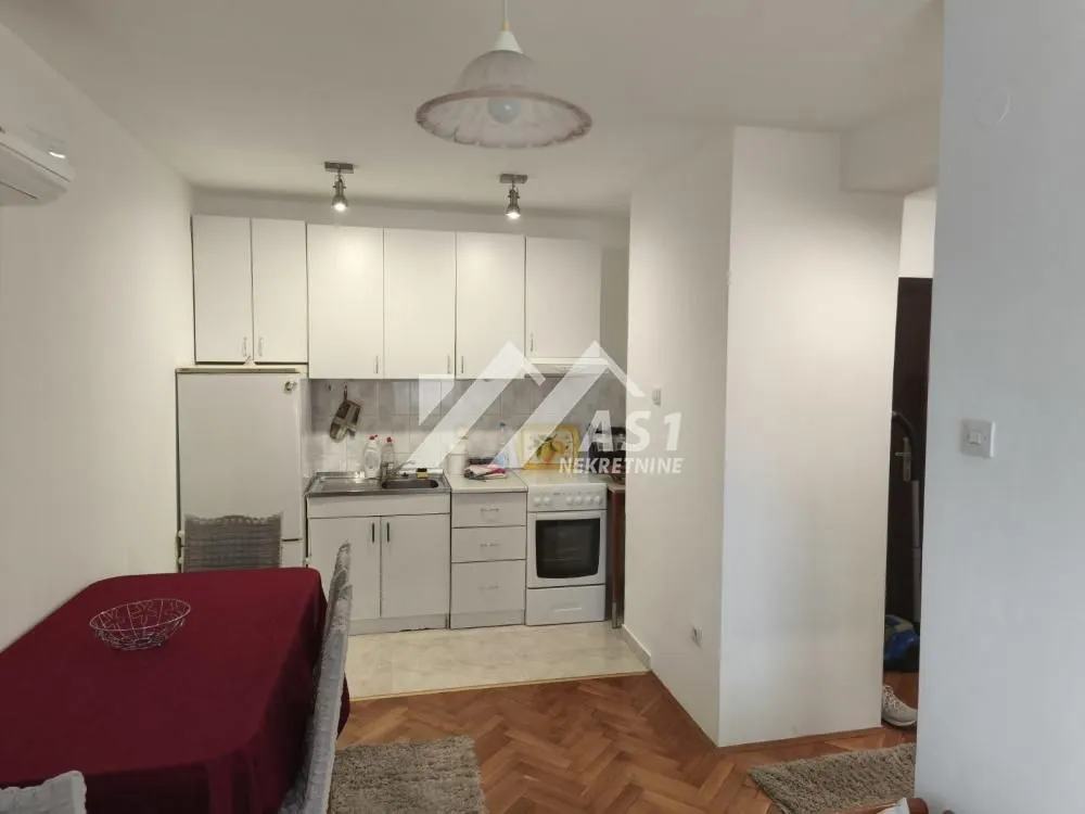 Izdavanje, jednosoban stan, 32m², Novi Sad Sve Podlokacije, Novi Sad