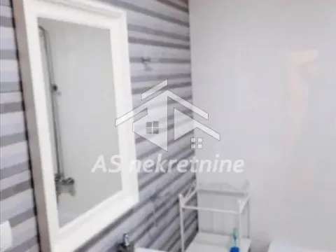 Izdavanje, trosoban stan, 85m², Vračar Sve Podlokacije, Beograd - image 15