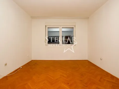 Izdavanje, jednosoban stan, 40m², Zabjelo, Podgorica - image 1