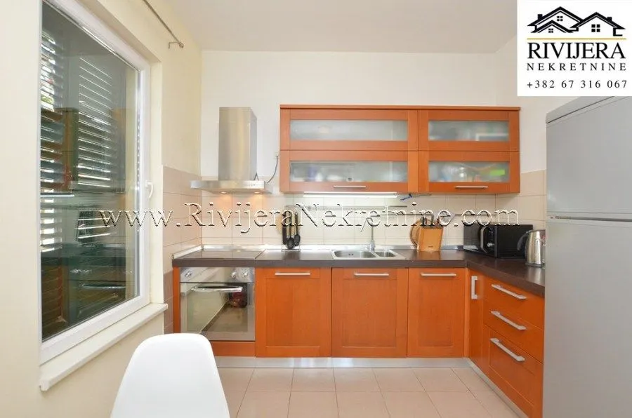 Sale, two bedroom apartment, 229m², Savina, Herceg Novi