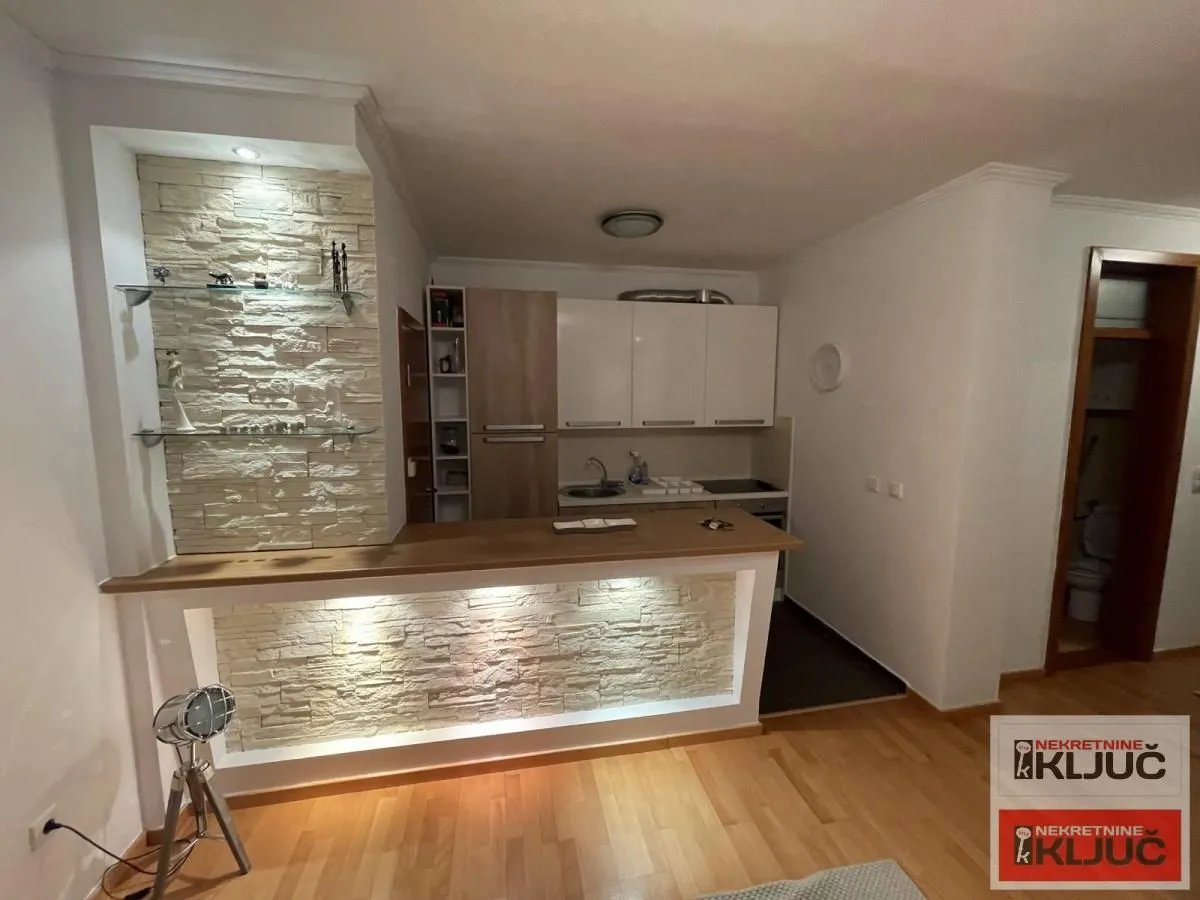Prodaja, dvosoban stan, 52m², Spens, Novi Sad Sve Podlokacije