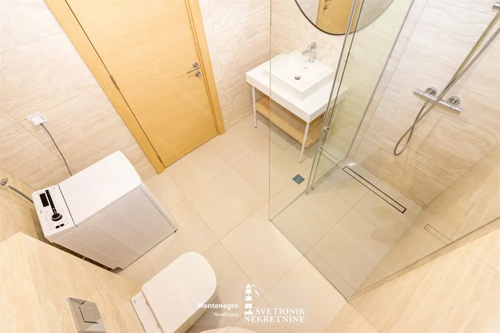 Prodaja, dvosoban stan, 87m², Igalo, Herceg Novi