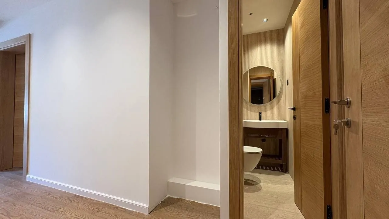 Prodaja, trosoban stan, 96m², Tivat, Crna Gora