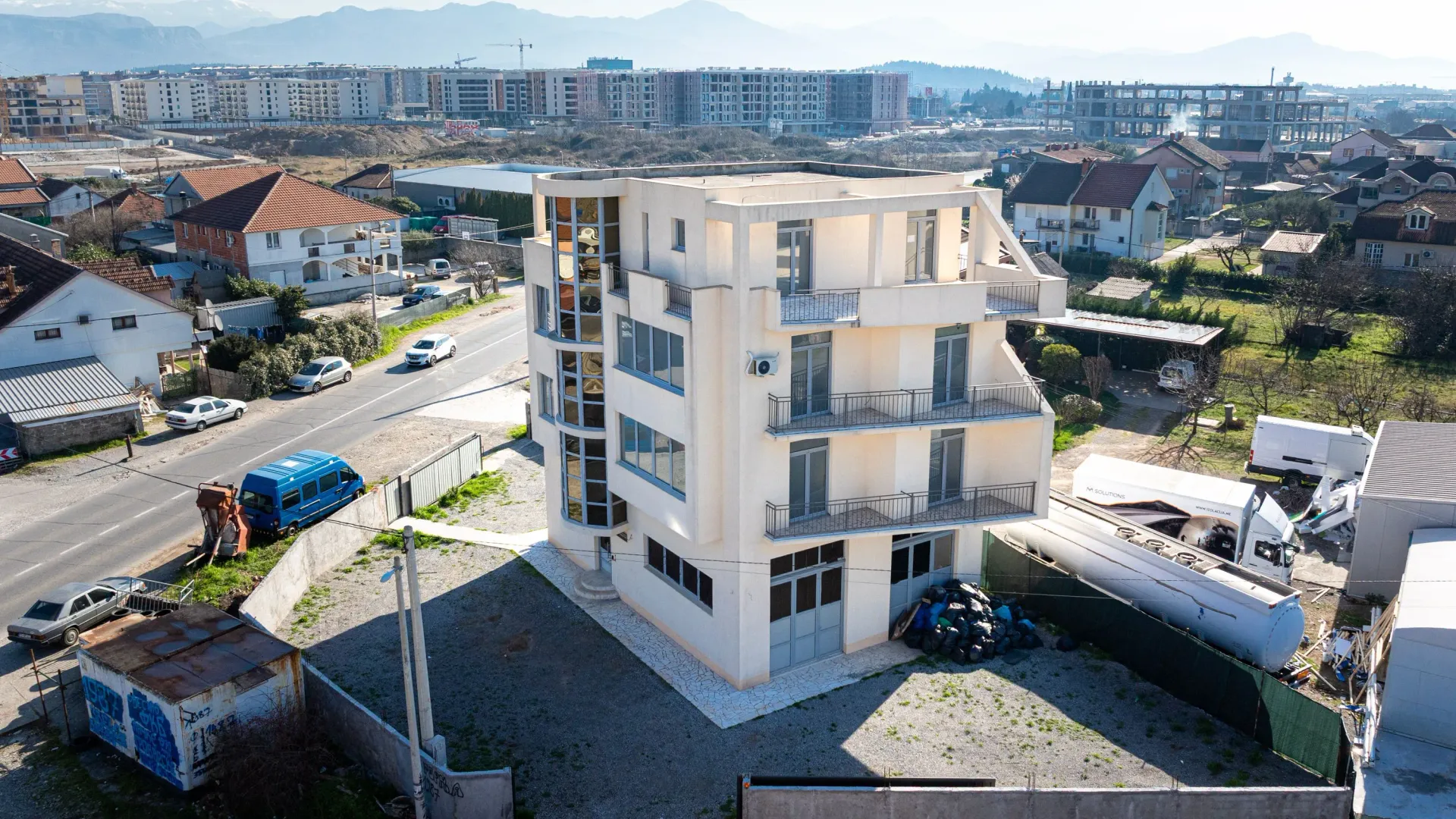 Rent, office space, 600m², Gornja Gorica, Podgorica