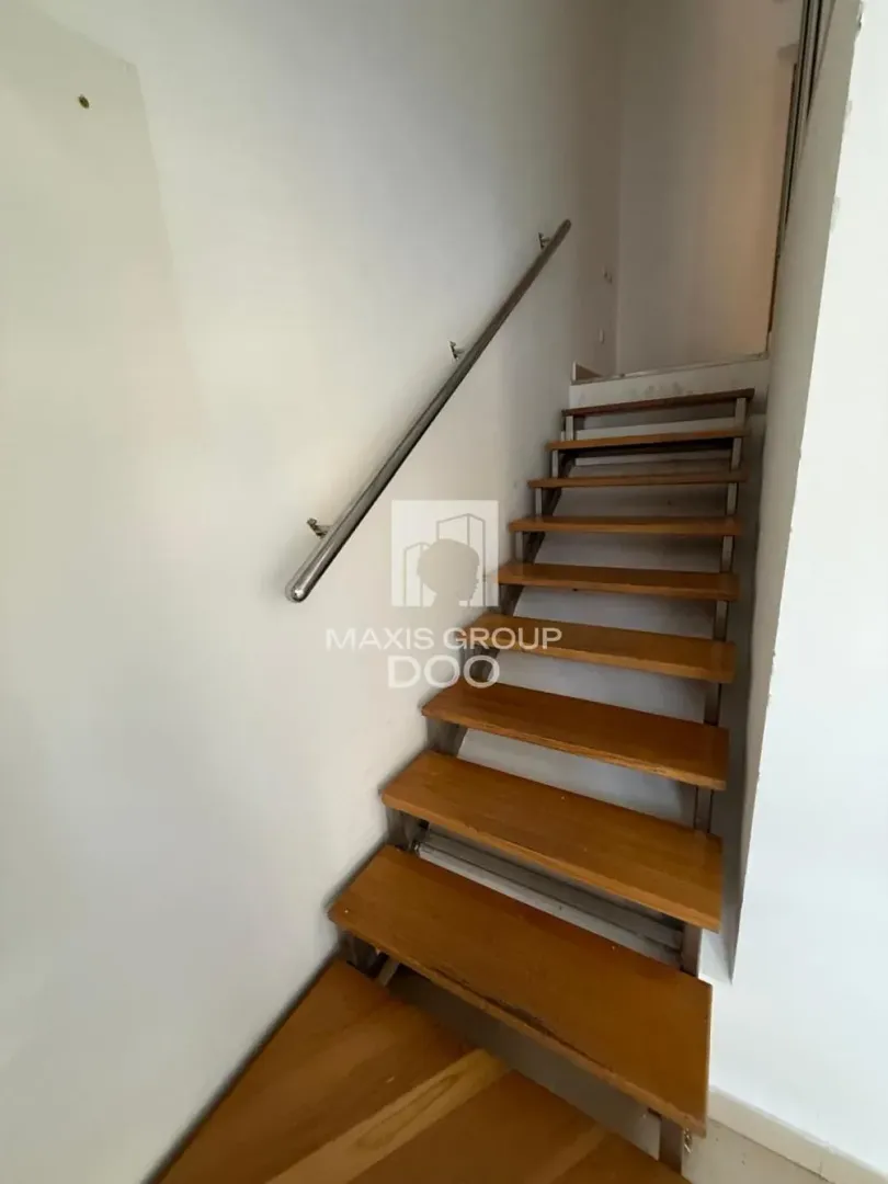 Rent, office space, 233m², Đeram Pijaca, Beograd