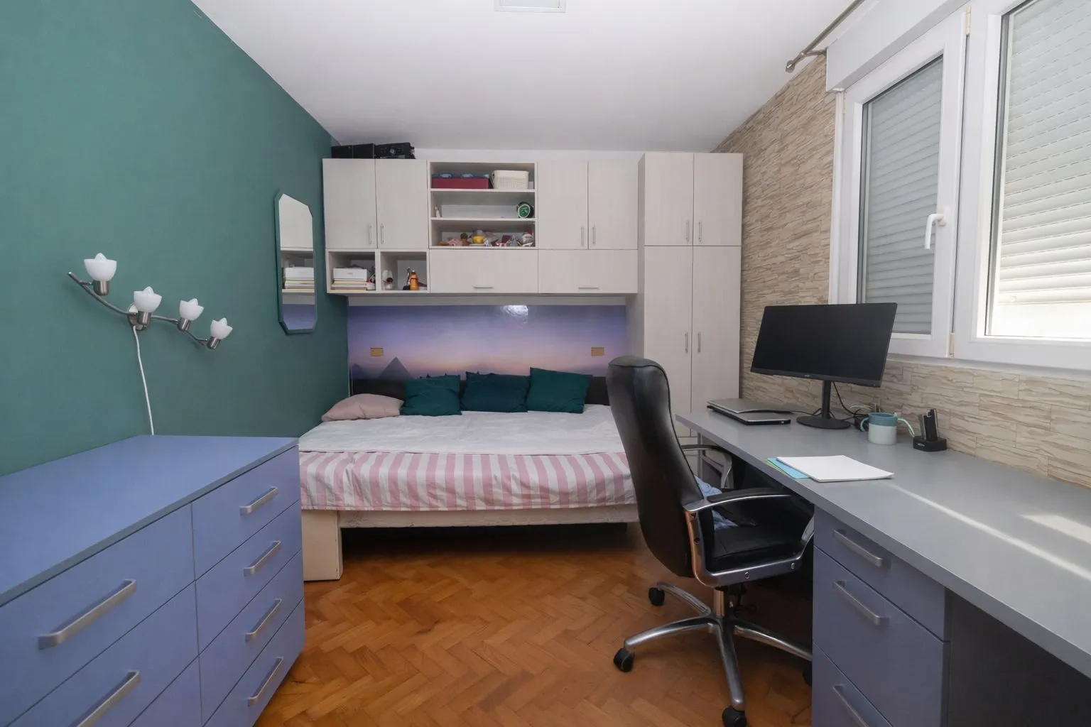 Prodaja, dvosoban stan, 62m², Karaburma, Palilula Sve Podlokacije